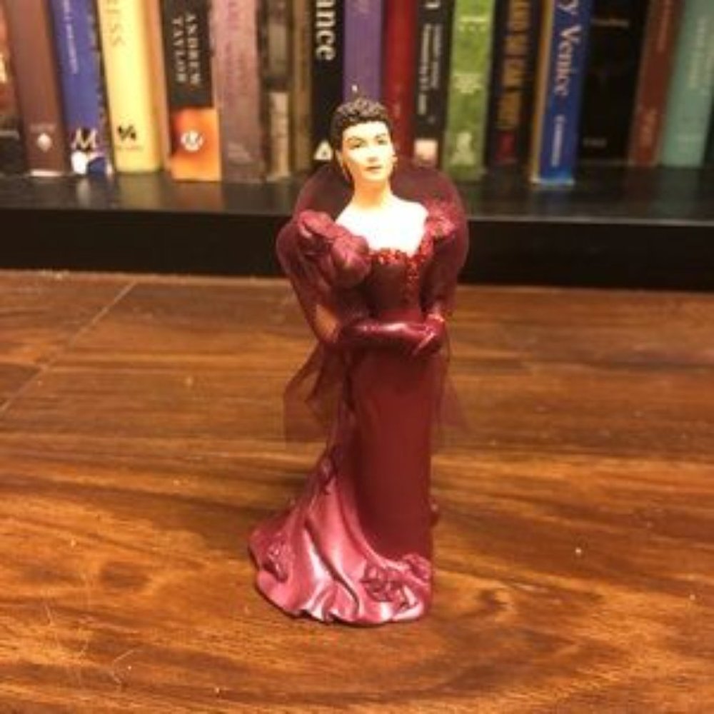 ☀Hallmark Scarlett O'Hara Keepsake Ornament 1997